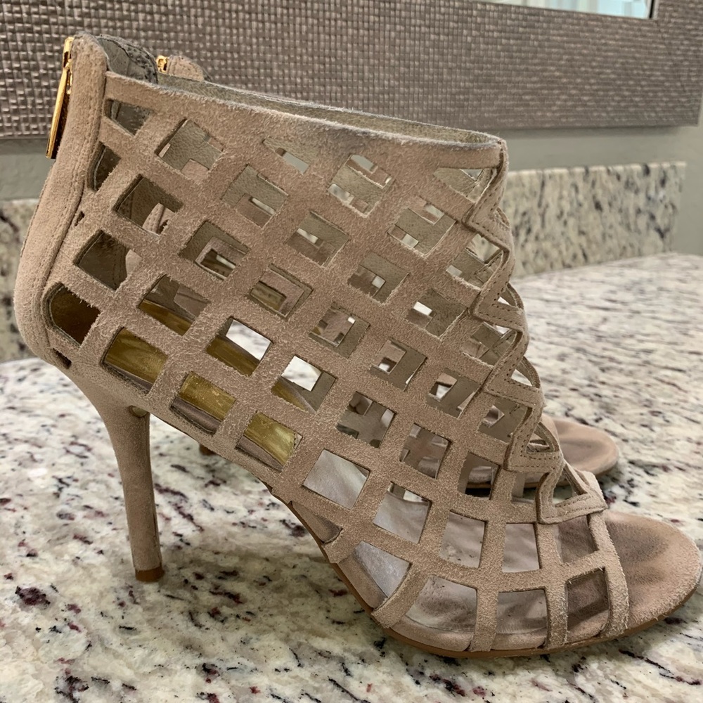 Michael Kors caged sandal - 8.5